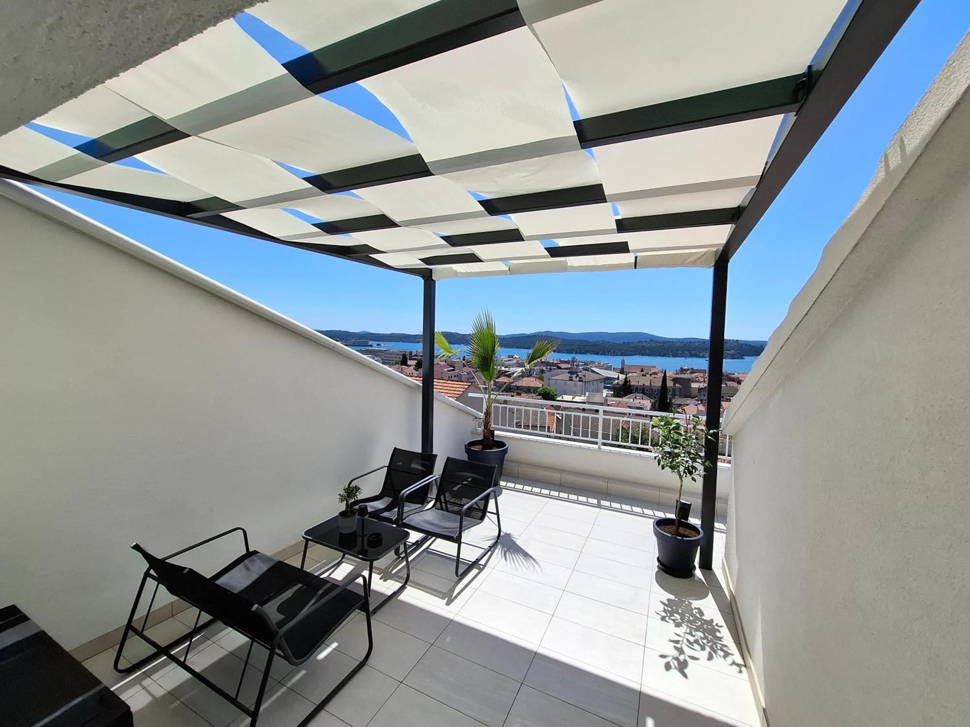 Carla Panorama Apartment シベニク エクステリア 写真